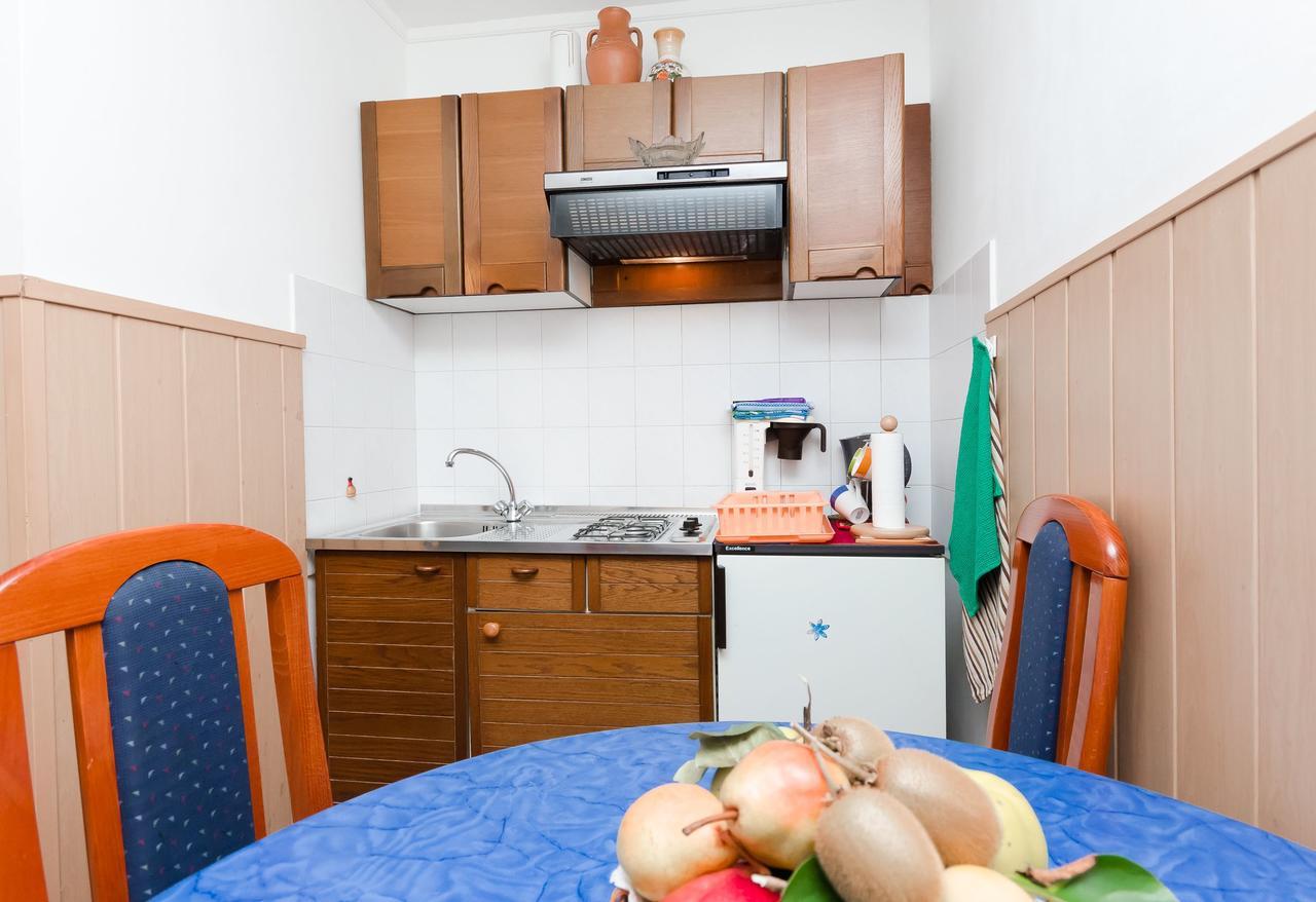Apartments Ilinka Lovran Exterior photo